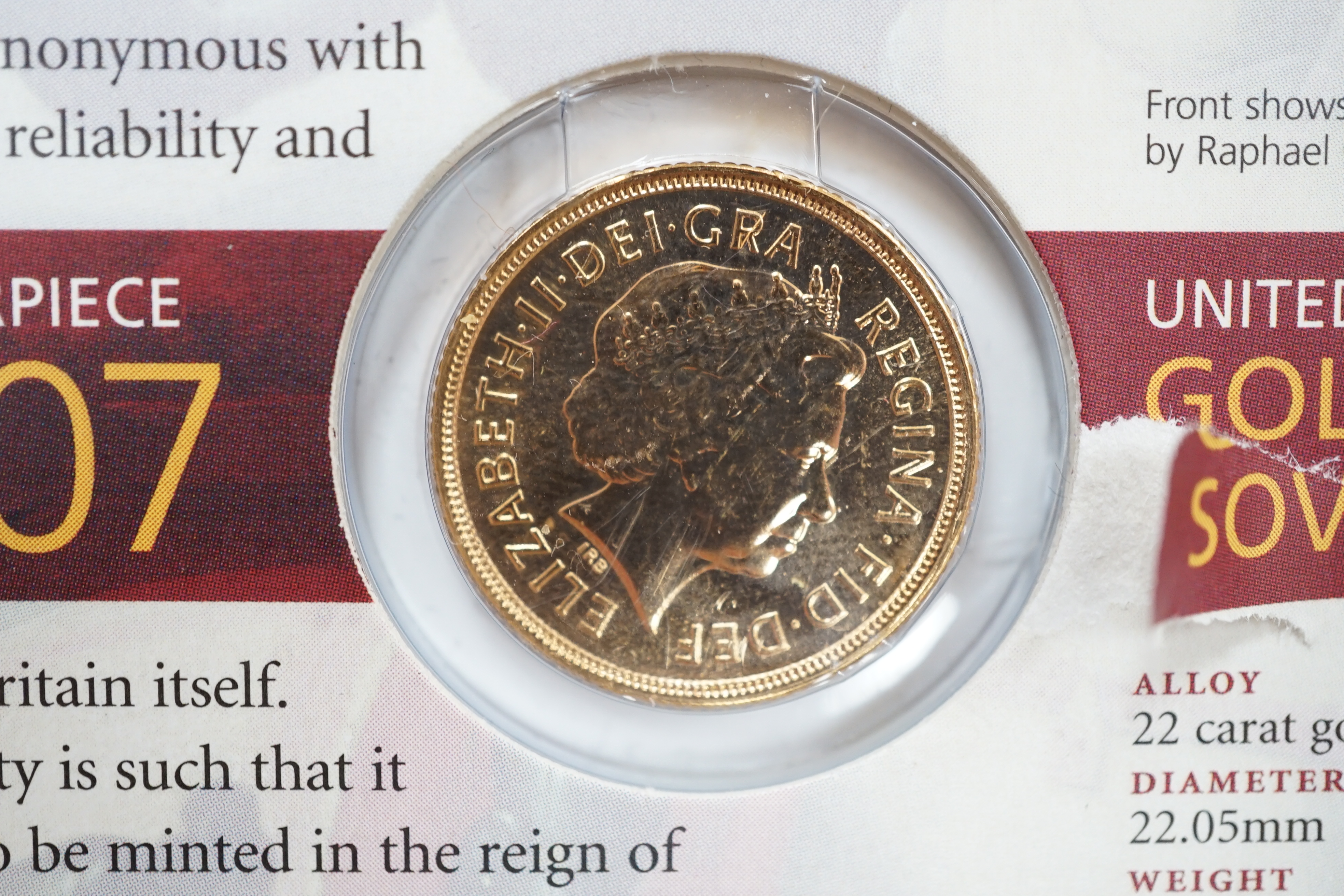 British gold coins, Elizabeth II, 2007 Gold bullion sovereign St. George & The Dragon, BUNC, Royal Mint card
